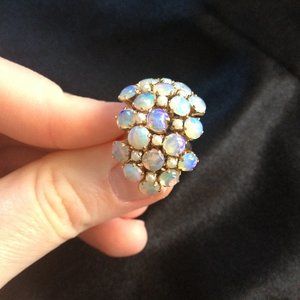 Unique & Rare: Opal and Pearl Ring, 18k Gold with paperwork